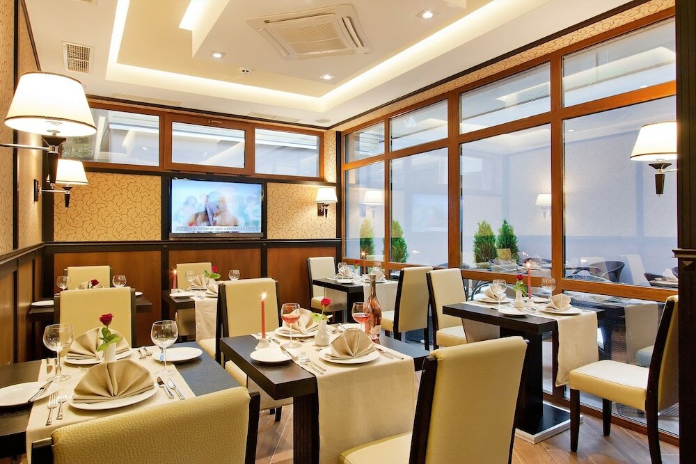 Фото Best Western Plus Bristol Hotel