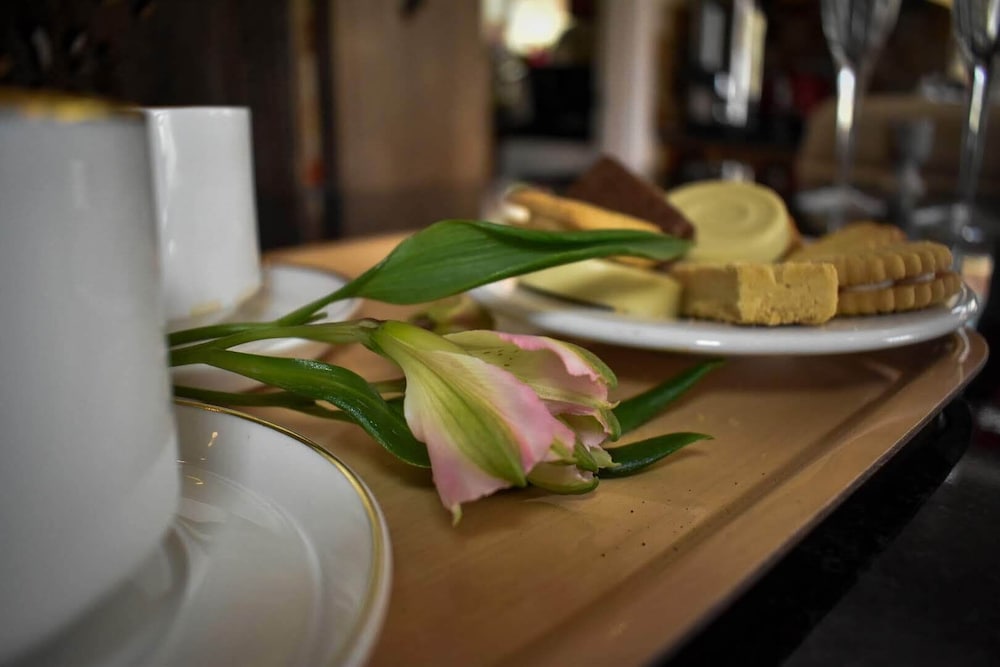 Фото Tlc Exmouth Bed and Breakfast