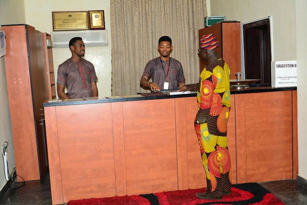 Фото Marvel Hotel Suites