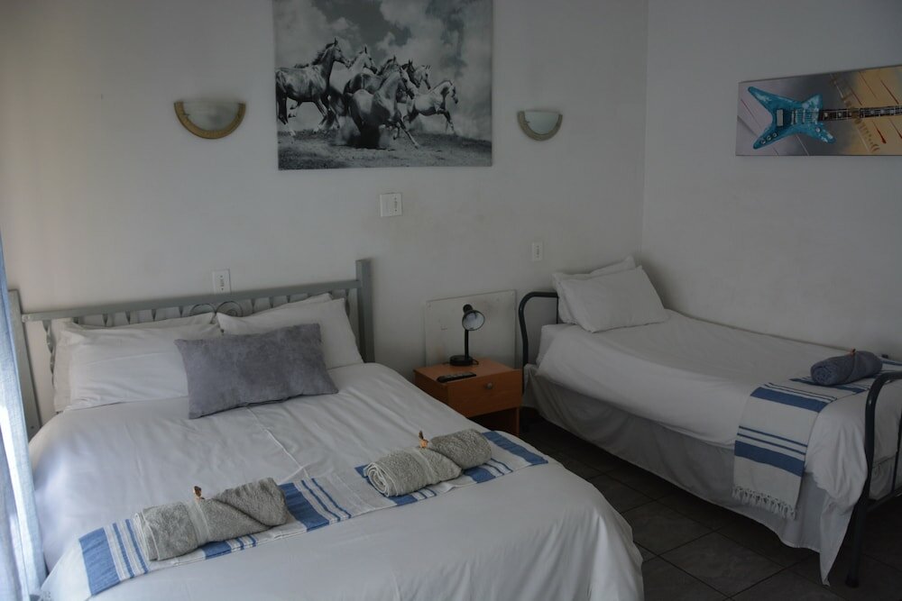 Фото The Swiss Guesthouse