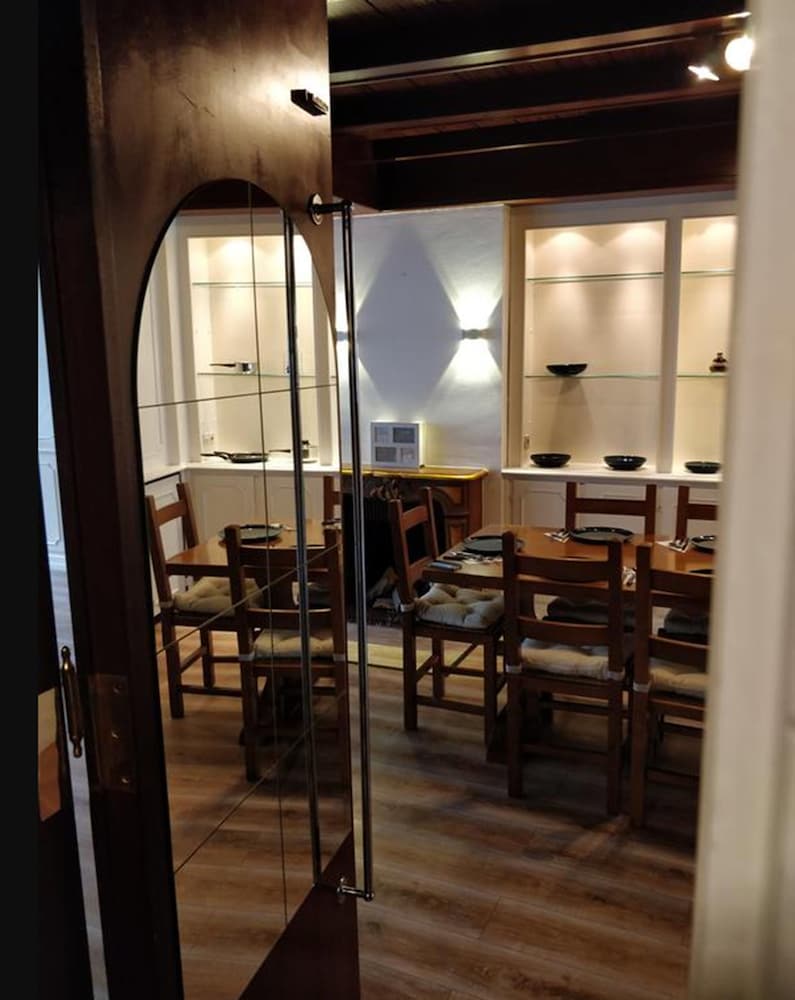 Фото Avi City Burgplatz Apartments