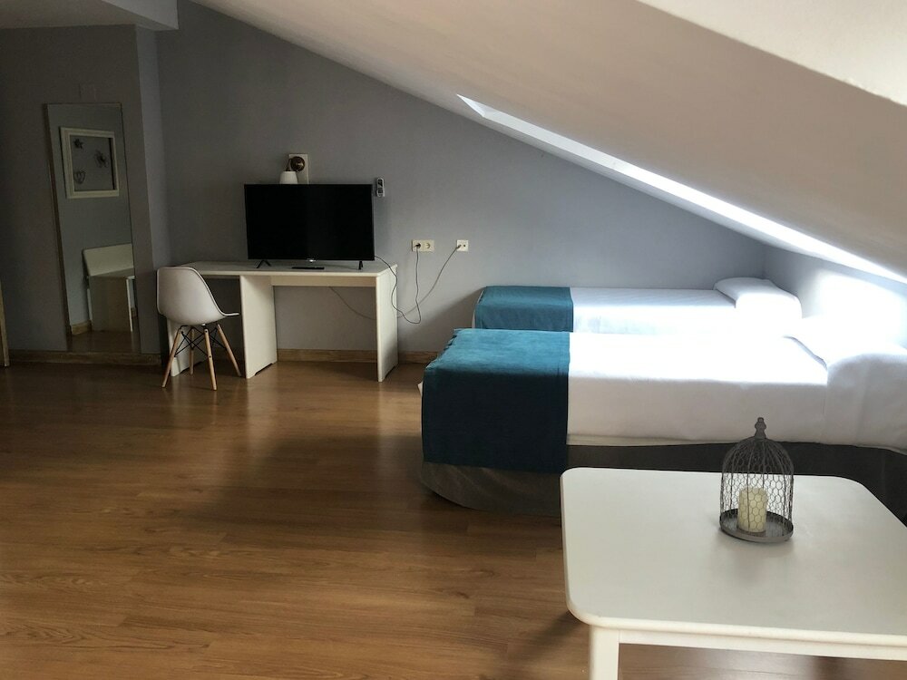 Фото Hotel Jakue