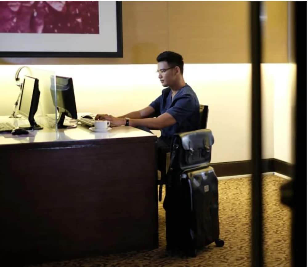 Фото Quest Hotel & Conference Center