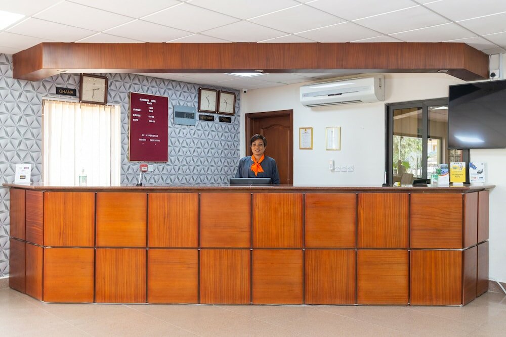 Фото Sunlodge Hotel