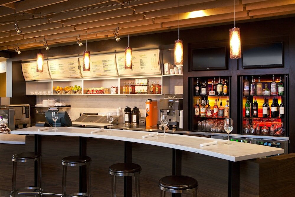 Фото Courtyard Syracuse Downtown At Armory Square