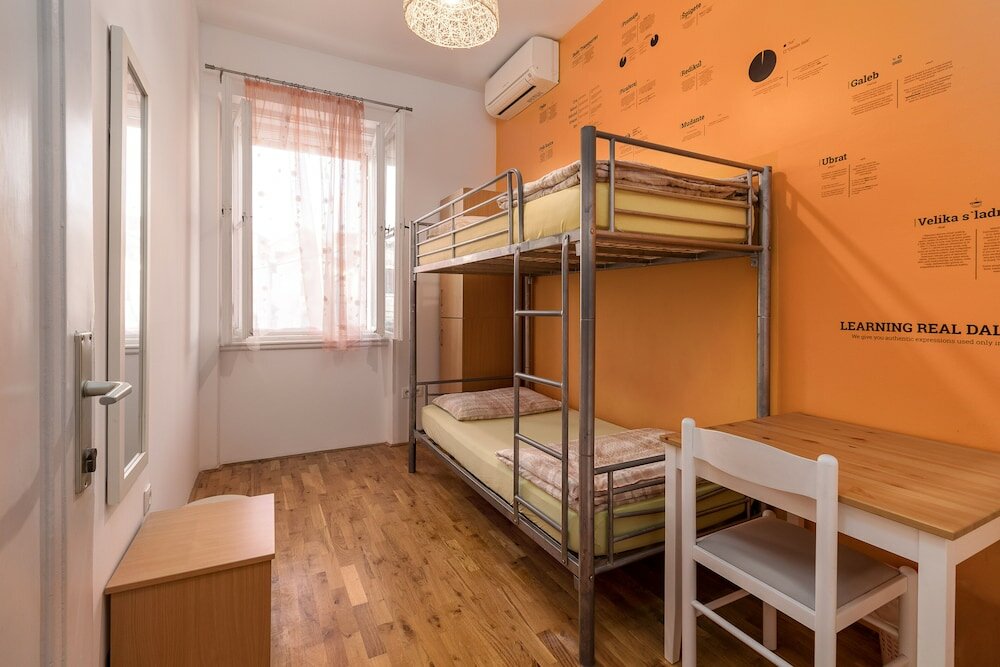 Фото Hostel Split backpackers