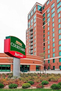 Гостиница Courtyard by Marriott Ottawa East в Гатино