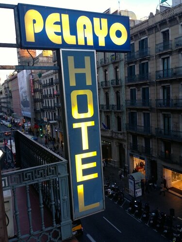 Гостиница Hotel Pelayo в Барселоне