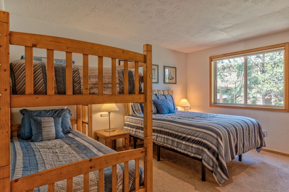 Фото Warbler Lane 15