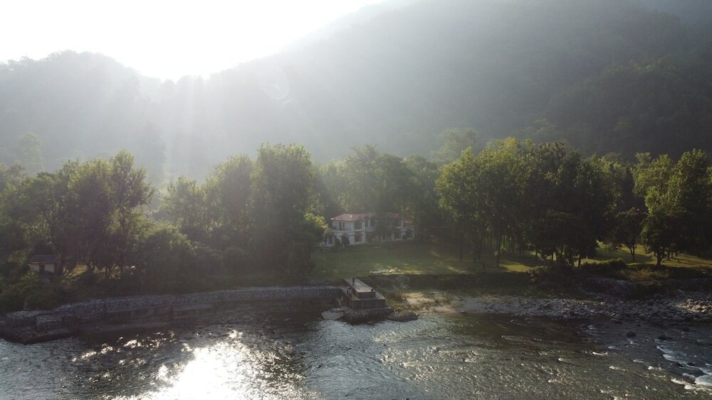 Фото WelcomHeritage Tarangi Ramganga Resort, Corbett