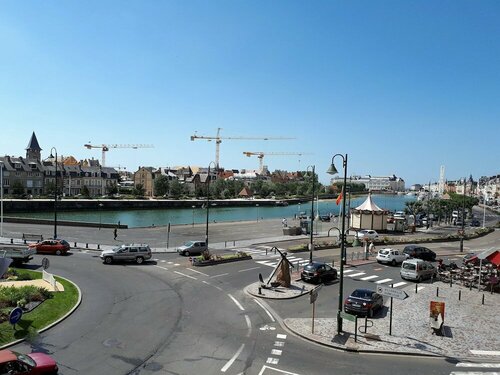 Гостиница Hôtel L'estran в Довиле
