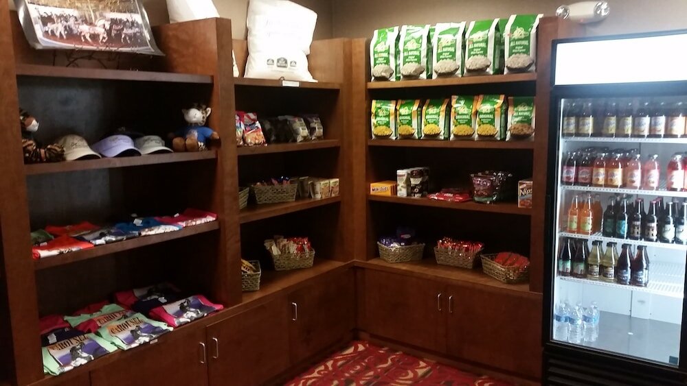 Фото Best Western Plus Carousel Inn & Suites