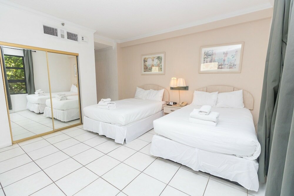 Фото 217 Hollywood Beach Resort