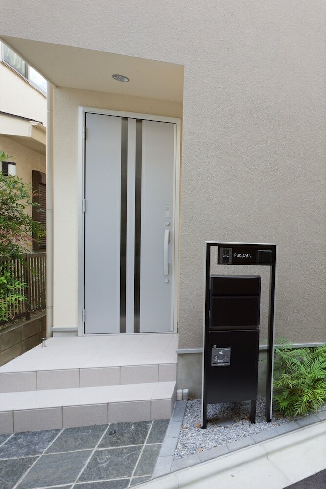 Фото Nishi-Sugamo Guest House. 2min to Nishi-Sugamo Sta. 13min to Ikebukuro Sta