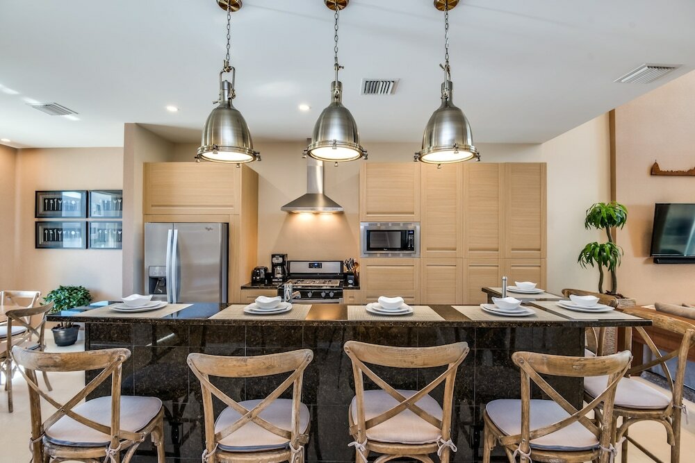 Фото Magic Village Resort 4 Bdrm Townhome