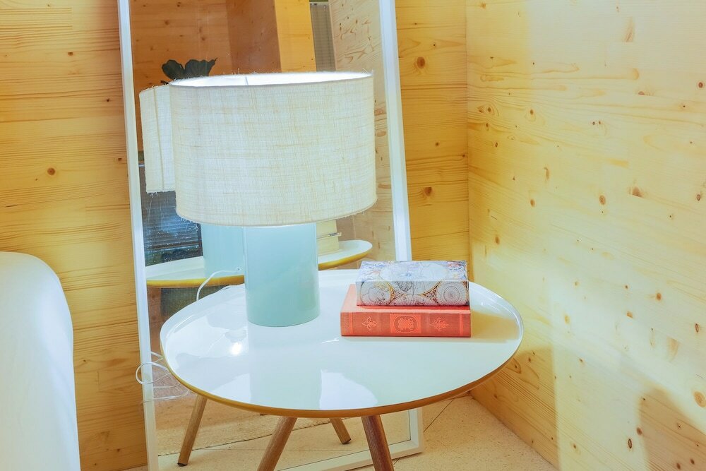 Фото Mac003 · Macario Wood Apartment Netflix