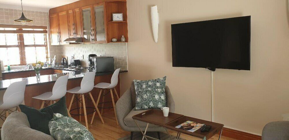 Фото High Grove Cottage