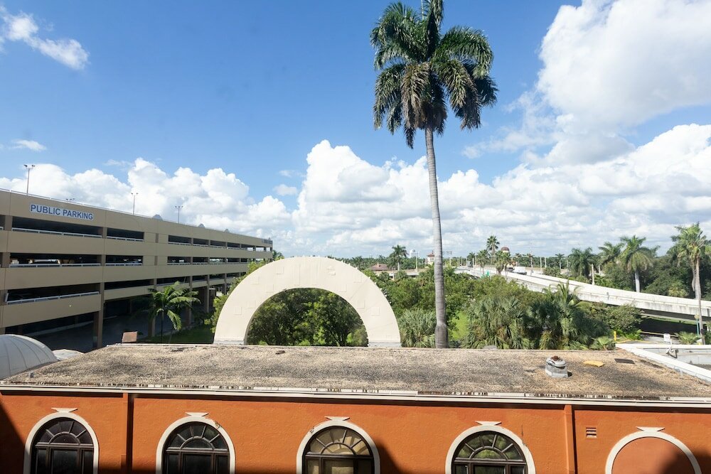 Фото 433 Studio Hollywood Beach Resort