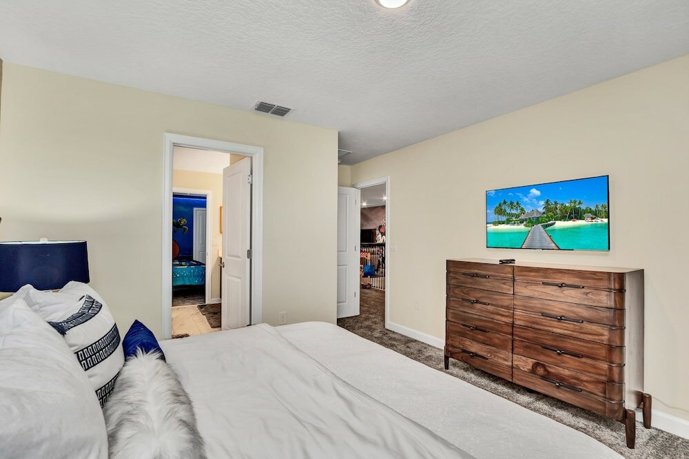 Фото 9 Bedroom Champions Gate Villa