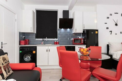 Гостиница Modern studio in Harrow в Лондоне