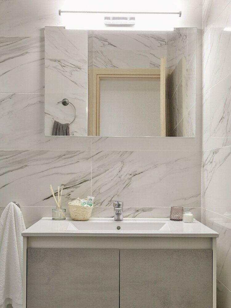 Фото Nautilus Apartments Airport by Airstay