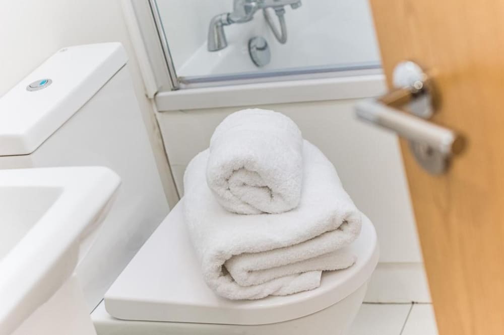 Фото Luxurious Modern One Bedroom Apartment