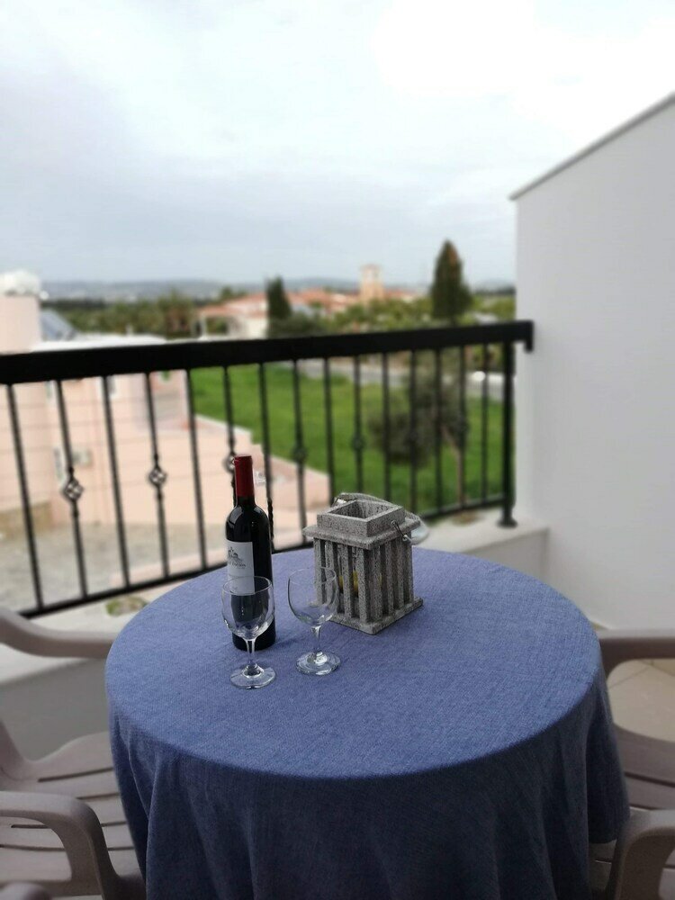 Фото Seashell Apartments