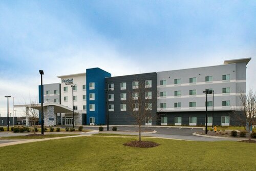 Гостиница Fairfield Inn & Suites by Marriott Charlotte University Research Park