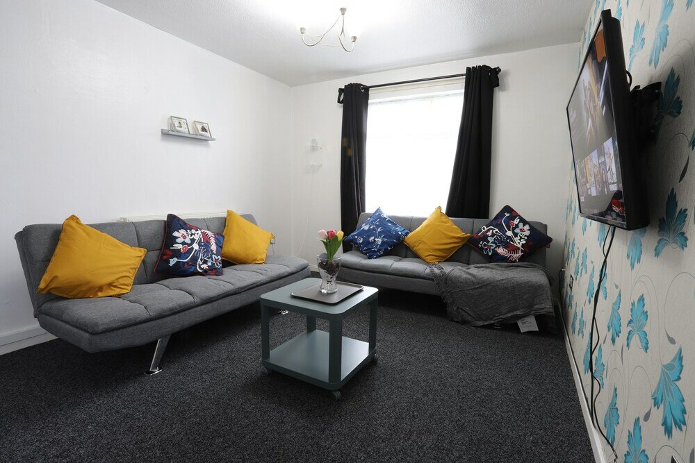 Фото B'ham Nec Hs2