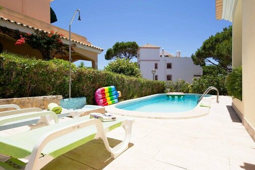 Гостиница Old Vilage Area Walking Distance to all Amenities в Португалии