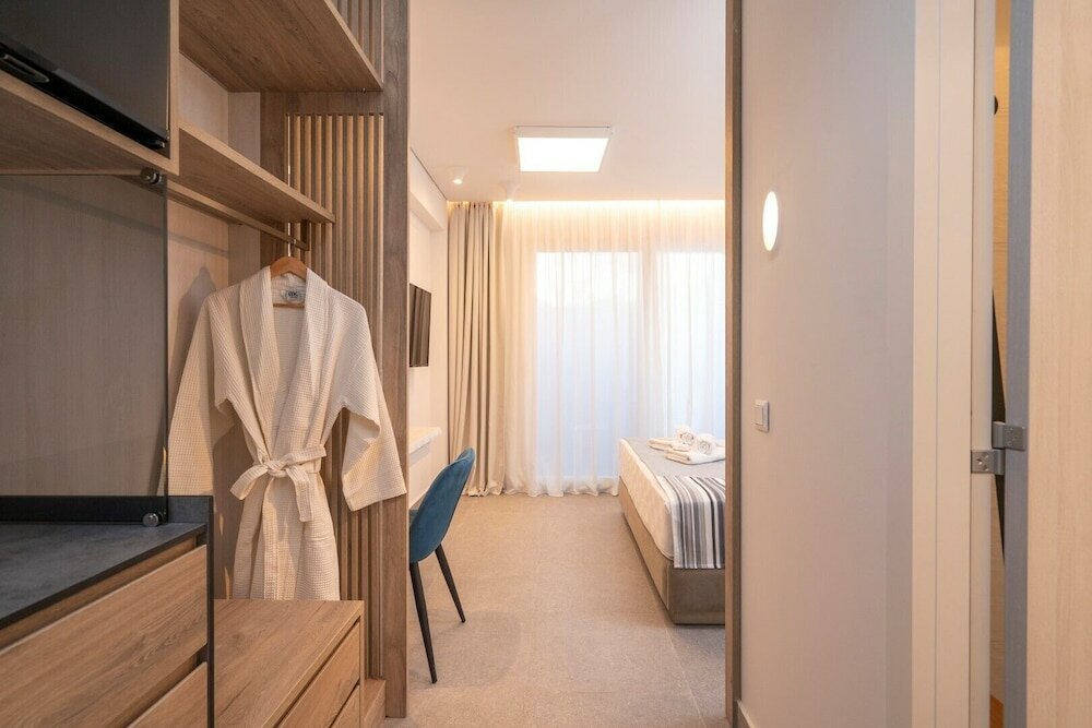 Фото Mirablue Luxury Residences