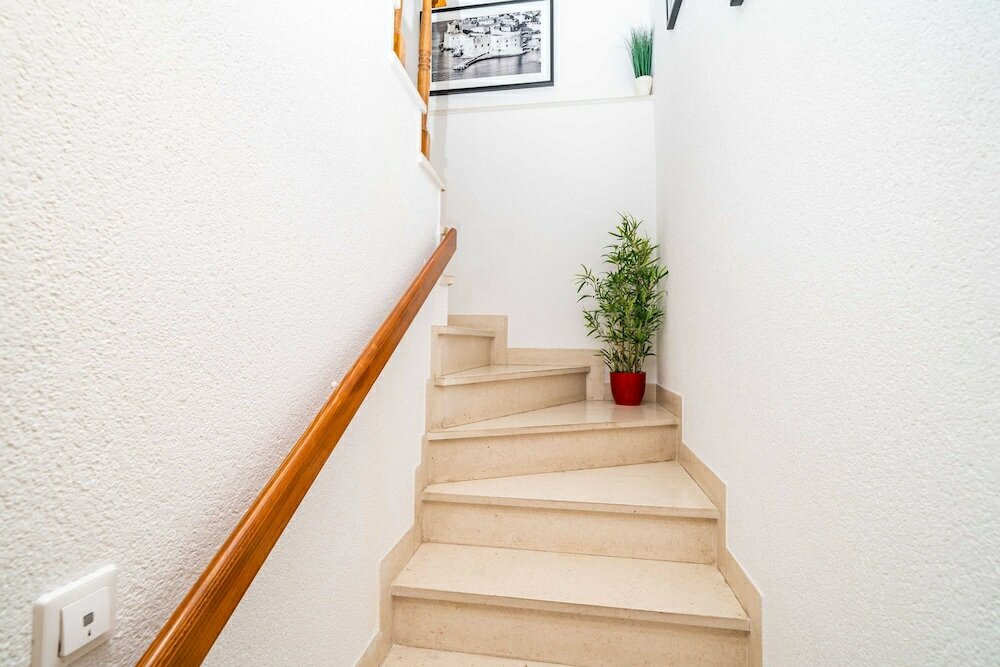 Фото Holiday Home King