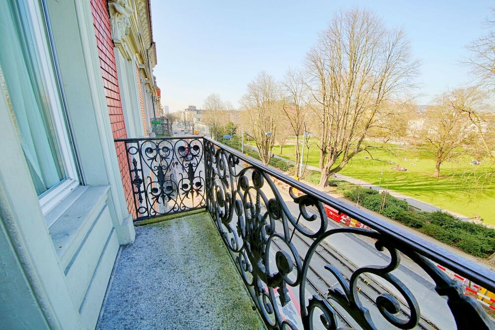 Фото Hitrental Stauffacher Apartments