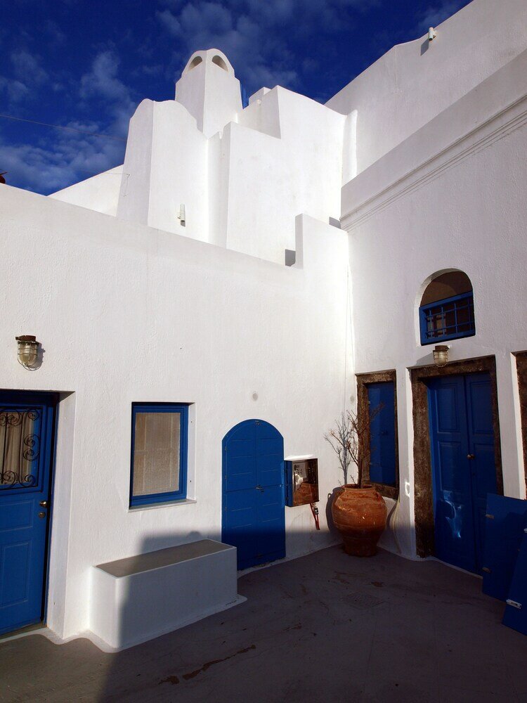 Фото Santorini Caves