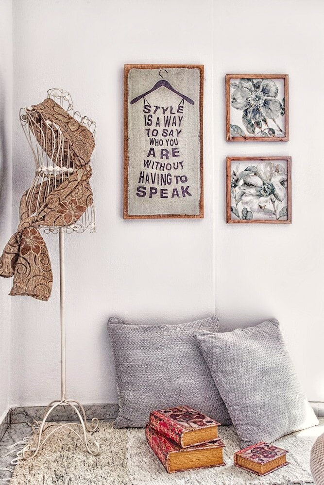 Фото Asprolithos Studios