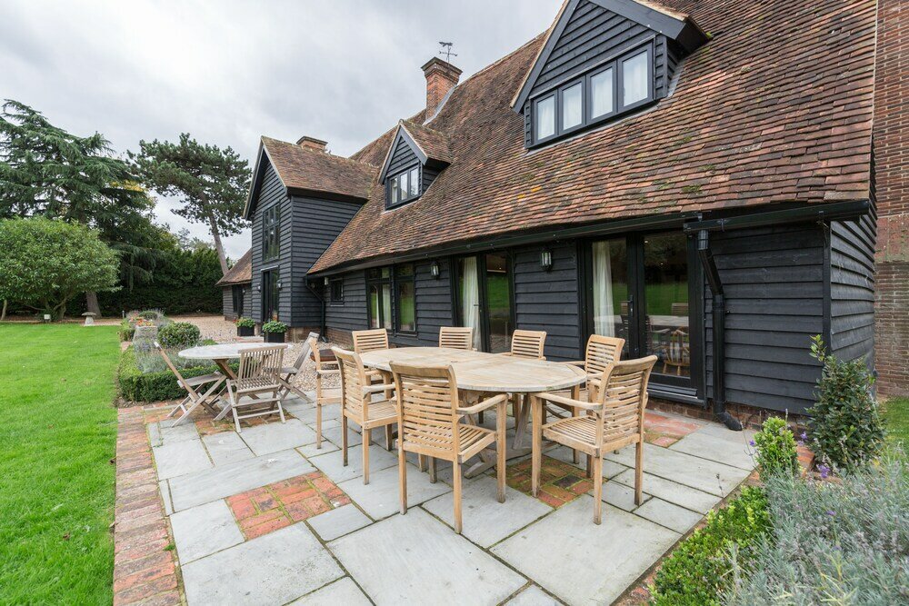 Фото The Tithe Barn