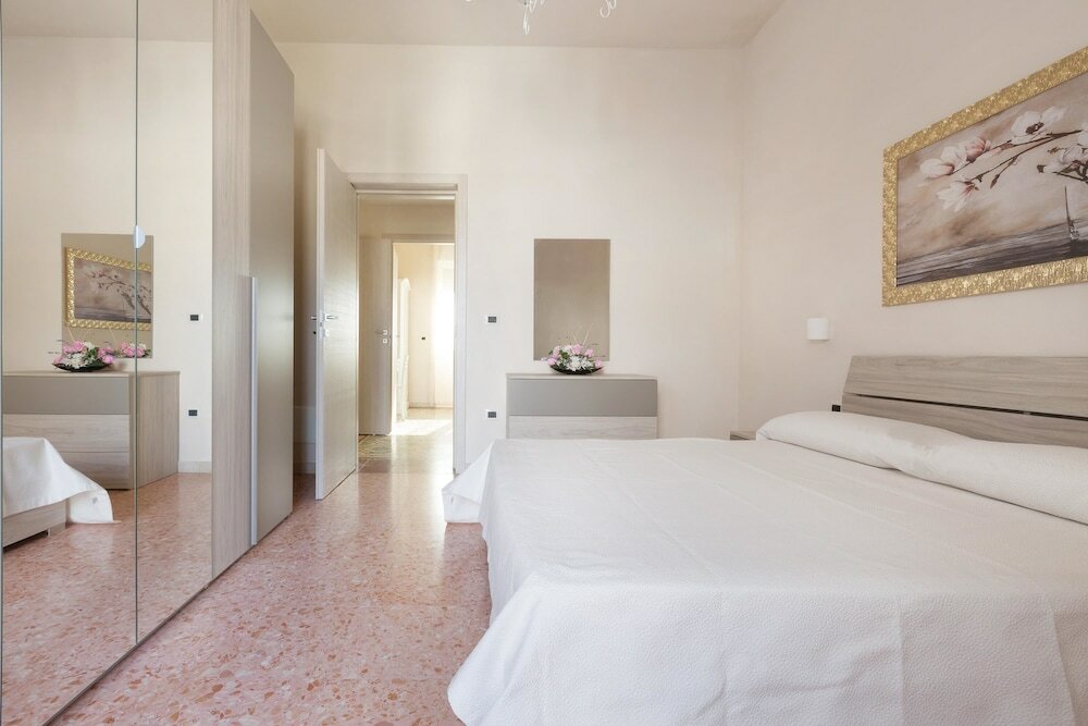 Фото San Pancrazio Suite Apartments