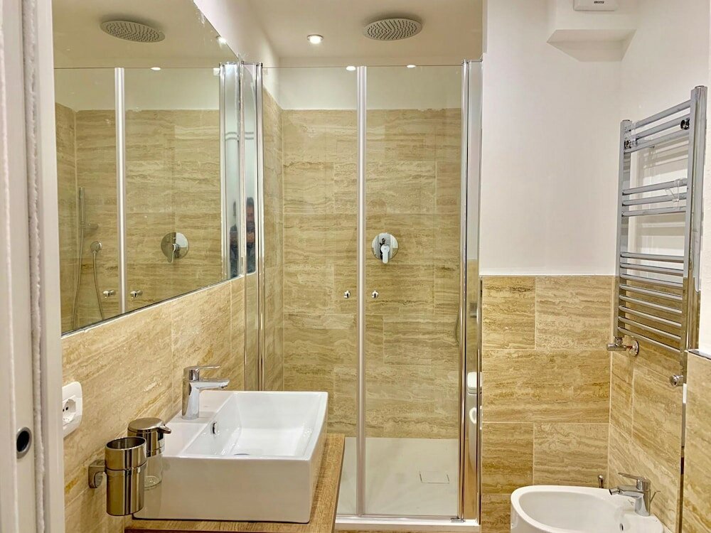 Фото Regis Condo