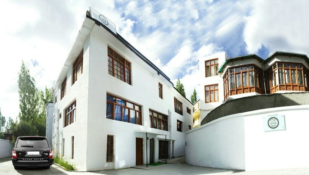 Фото отеля 1