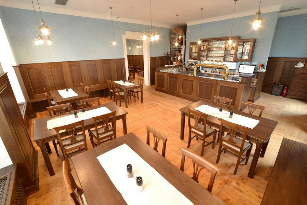 Фото Hotel Chmelnice