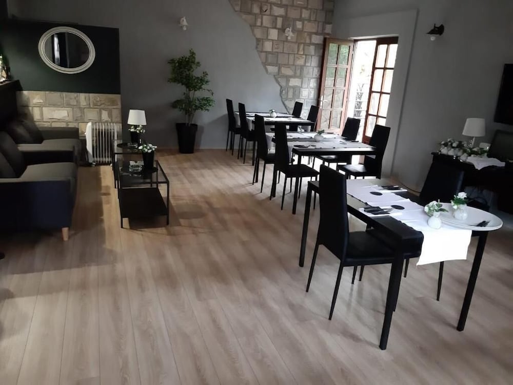 Фото Mediteran Rooms