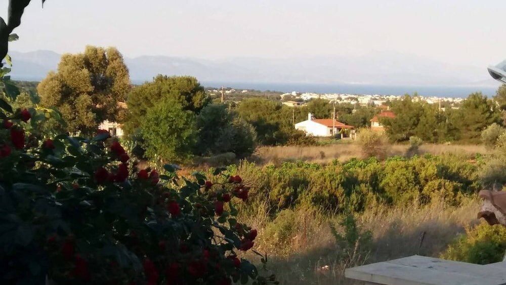 Фото Villa near Athens Airport & Rafina