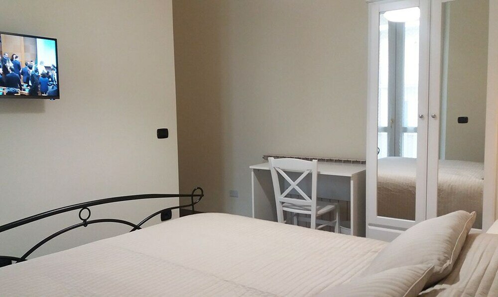 Фото C'era Un Lago