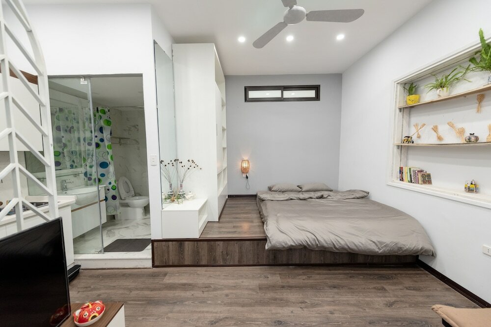 Фото Hover House