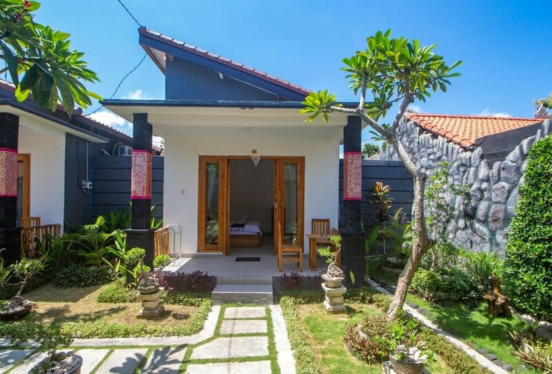 Гостиница The Box House Nusa Penida