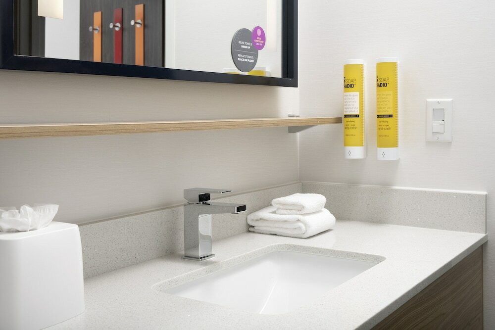 Фото Tru by Hilton Denver Airport Tower Road