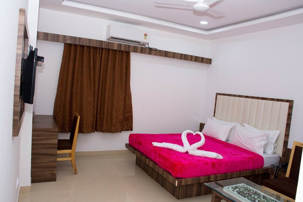 Фото Hotel Caravan