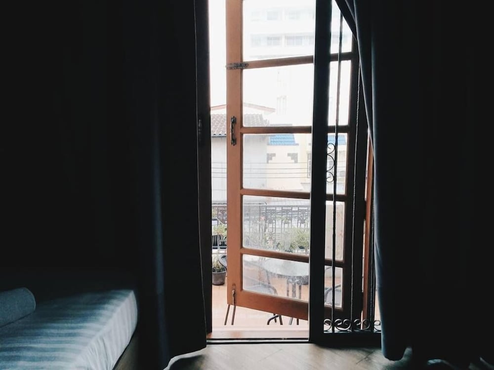 Фото Siam Hubbiz Hostel