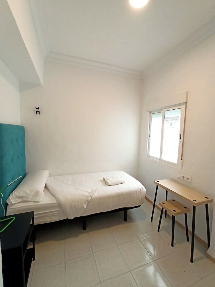 Фото Vivian's Guest House