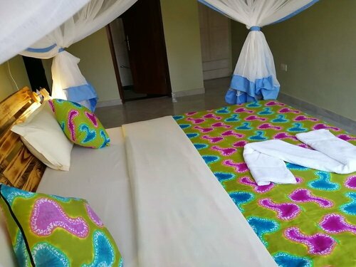Гостиница Airport Link Guest House в Энтеббе
